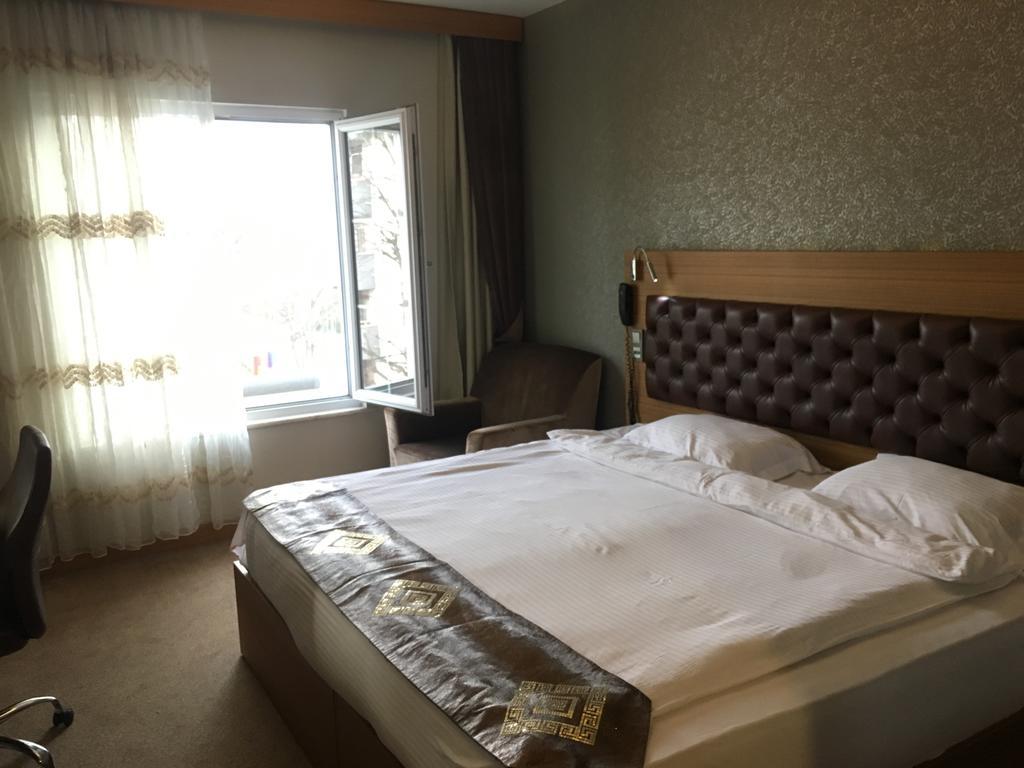 Hotel Duzce Surur Екстер'єр фото