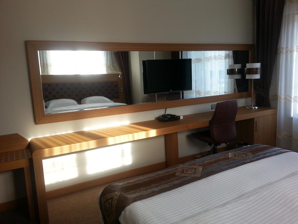 Hotel Duzce Surur Екстер'єр фото